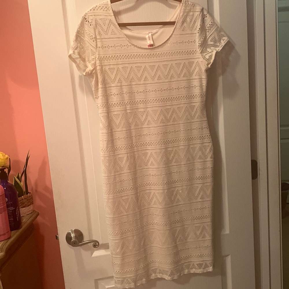 White lace dress
